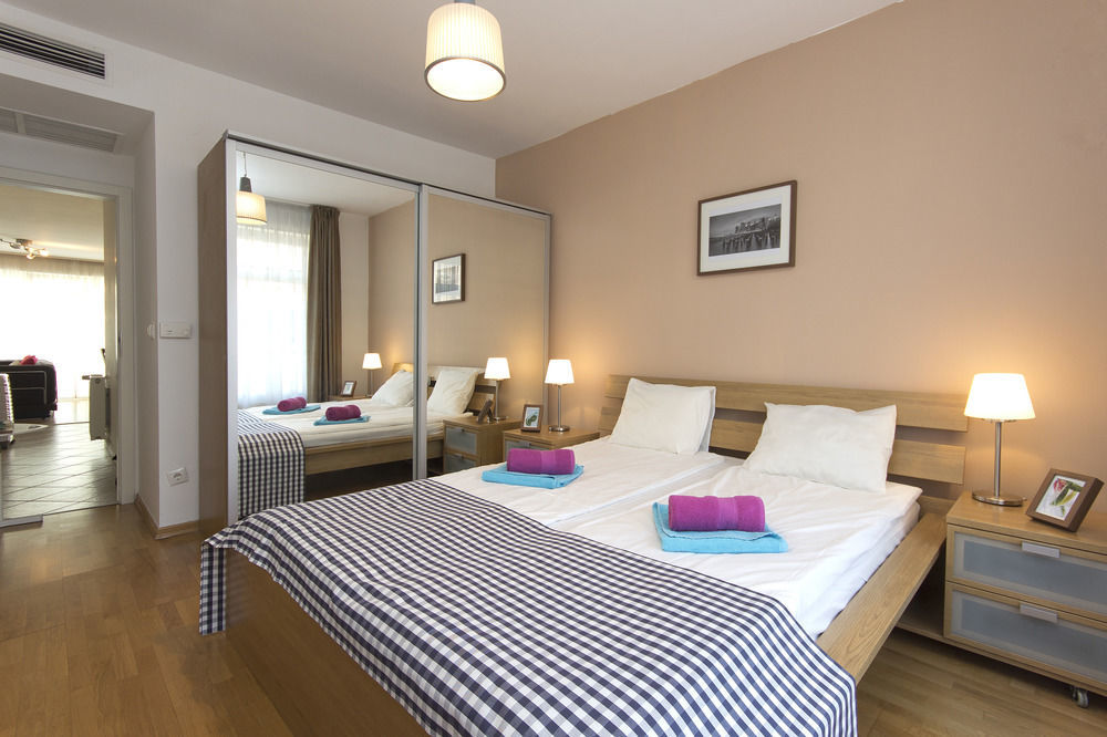 Madison Apartments บูดาเปสต์ ภายนอก รูปภาพ